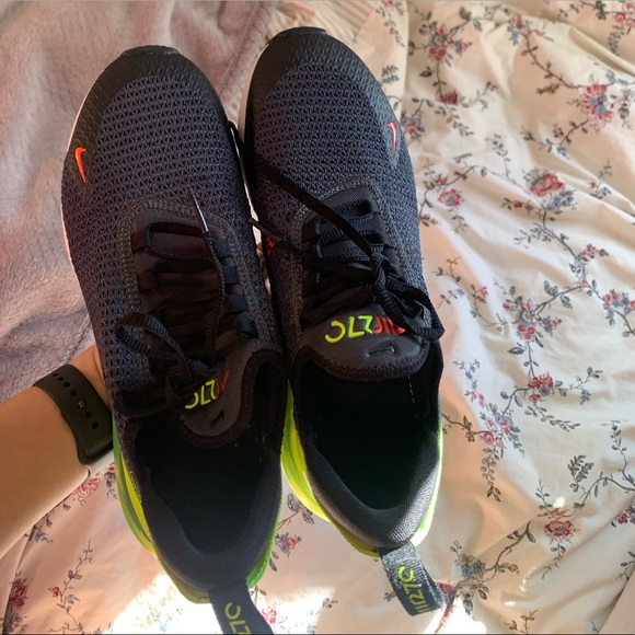 nike air - Picture 3 of 4